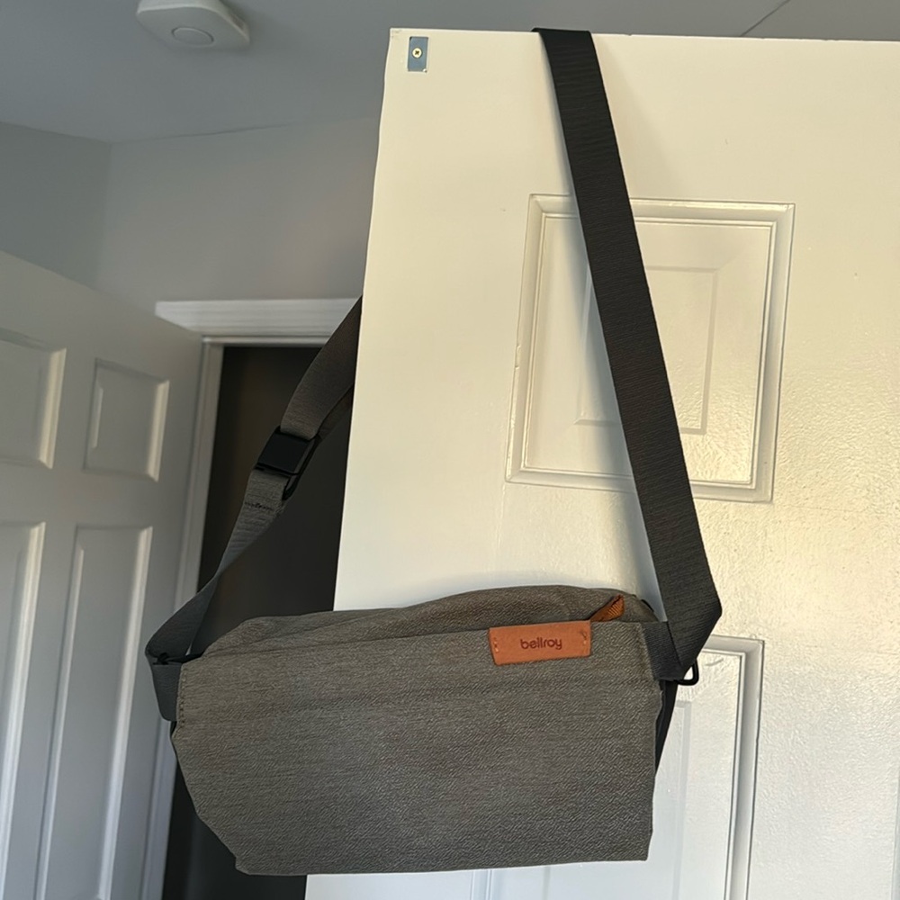 Bellroy crossbody sling bag (gently used)